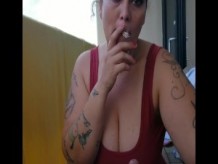 Sexy fumar mamada en balcón con facial Cum en boca