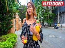LETSDOEIT - Adolescente colombiano recogido de la calle para follar