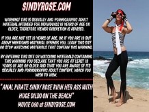 Pirata anal Sindy Rose arruina su culo con un consolador enorme en la playa