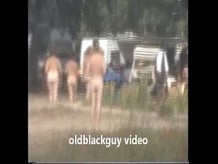 oldblackguy lleva a danielle al campamento nudista PARTE 2