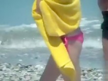 Bikini chica cameltoe en playa voyeur video