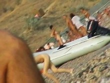amateur desnudo permanecer en el agua en playa voyeur hunter