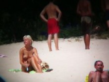 Beach XXX porno totalmente desnudas perras y rubias con buenas tetas
