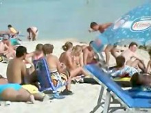 Lindas tetas jóvenes - playa voyeur video