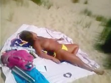 playa madura voyeured topless (¡atrapado!)