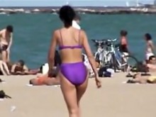 Candid bikini babe impresionante con cuerpo caliente en la playa 06s