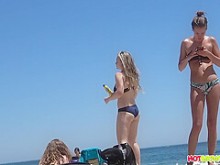 Adolescentes increíbles, tangas, culos grandes espiados en la playa, cámara oculta