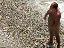 La cámara sincera de la playa filmó a una zorra caliente en bikini