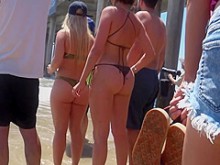 Big Buttt Rubia Bikini Verde