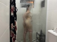 Día 11 #voyeur - Me encanta verla duchándose
