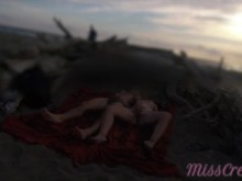 Compilación de squirt de orgasmo en playa pública - Amateur exhibicionista francais - MissCreamy