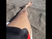 duro en una playa