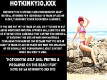 Hotkinkyjo auto anal fisting y prolapso en la playa divertida