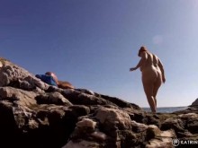 BBW con coño peludo desnuda en la playa