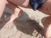 Arte corporal no profesional en una playa pública????