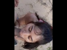 Mamada en la playa publica, espectadores follan mientras nos miramos