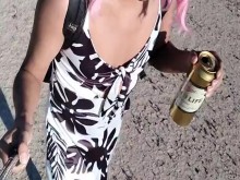 femboy ladyboy caliente camina con minifalda y sandalias en publico con culo muy caliente