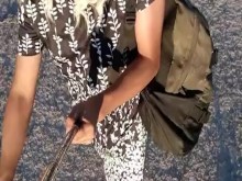 caminando vestida de mujer con tacones en publico muy caliente