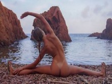 INTERRUMPÍ SU SESIÓN DE YOGA PARA FOLLARLA COMO UNA BESTIA... SE TRAGÓ TODO MI CORRIDA ????