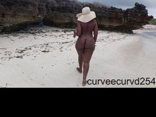 Financiado extremo en una playa pública en África