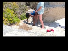 Golden Sands - Miradas secretas.  , Hotwife de ébano con gran culo es follada en la playa a primera vista