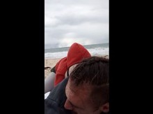 ANILINGUS EN LA PLAYA - Pigslut comiendo el culo de Kinkybogans