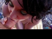 A esta morena pervertida le encanta el sexo anal en la playa, especialmente cuando termina con una buena corrida.