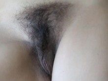 En la playa disfruto de mi enorme consolador frente a mi hermoso hijastro