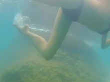 Playa pública bajo el agua COÑO flash