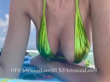 Artemisia Love y sus grandes tetas en la playa OF@ArtemisiaLove101 X&IG @ArtemisiaLove9