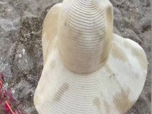 Pareja amateur tiene sexo en una playa griega