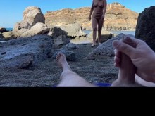 compilación chica desvergonzada chupando y masturbándose una polla en público al aire libre