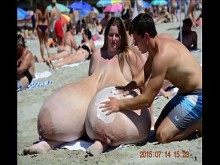 Imágenes de playa tetona GENERADAS por IA vol 2 Fapermann