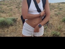 Recopilatorio de una pareja atrevida en la playa. Exhibición arriesgada de coño y hermosa polla, masturbación y follada.