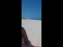 Mi esposa en la playa Parte 2