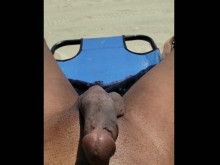 Polla grande en la playa