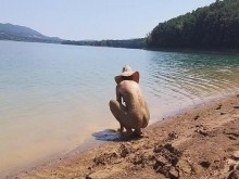 Tratamiento NUDISMO DE BARRO en el lago # Prueba de orinar mientras se seca el barro