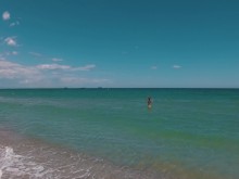 Estoy desnuda en la playa del Lago Saler de Valencia. La desnudez pública al aire libre