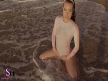 Melisa Mendini sexy en la playa